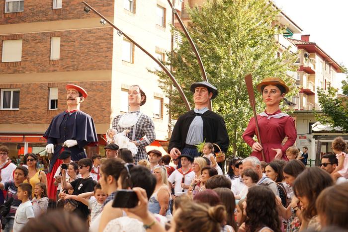 Erraldoien topaketak familie 10 1756405361545