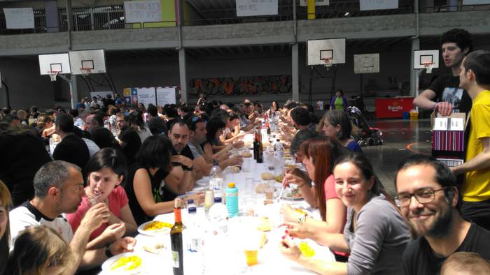 Laudio Ikastolako hainbat be 13 1495543854345