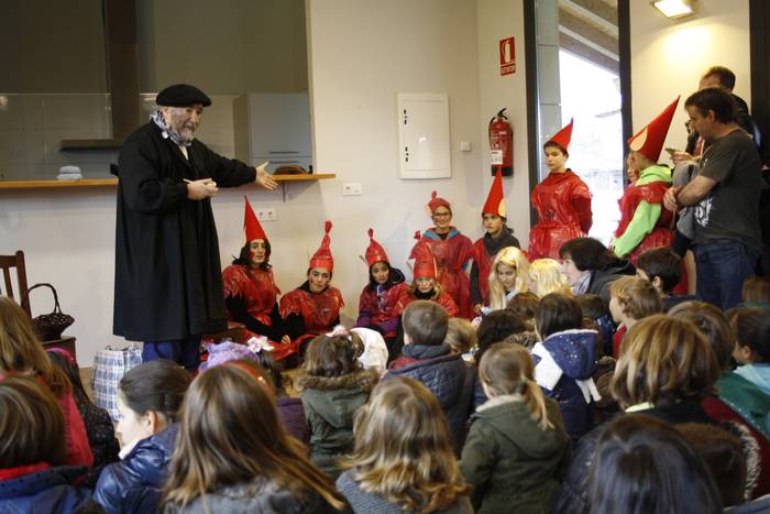 Olentzerok, Maridomingik eta 18 1513680104221