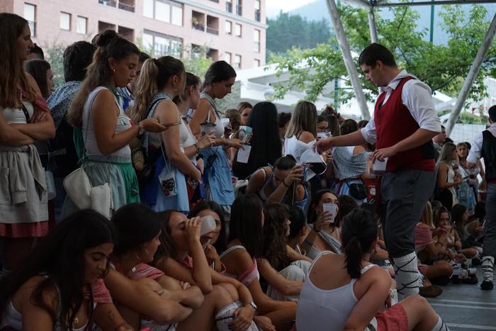 Flan-xurga lehiaketak gatza  13 1756313269910