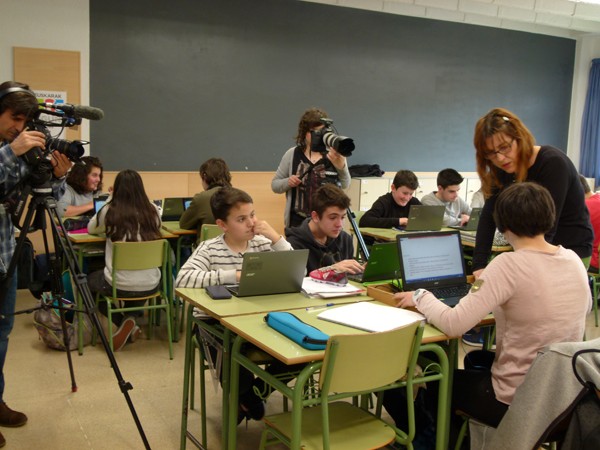 Maialen Solaun ETB1eko "Ur Handitan" saiorako elkarrizketatu dute