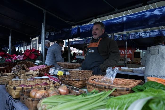 Olentzero eta Mari Domingi 1 16 1766581774516