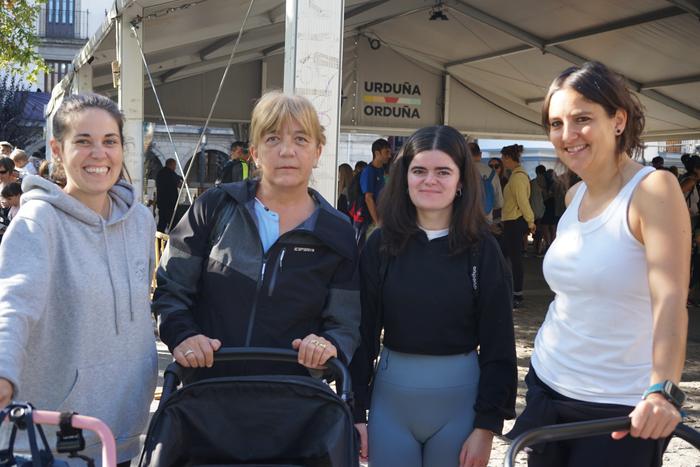 Adin guztietako mendizaleek  10 1760277030011