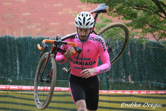 Nazioarteko Ziklokrosean esk 85 1509385515192