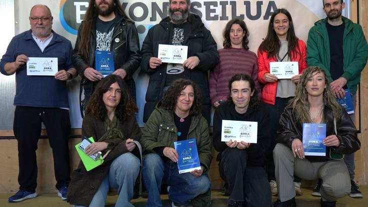 Aiaraldeko jaiak euskalduntzeko urrats berriak egiteko kanpainak abian