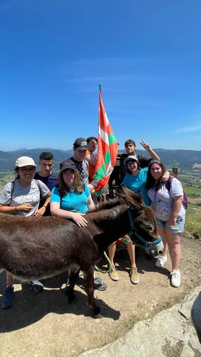 Aiaraldea zeharkatu du asto- 28 1751557860514