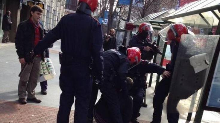 5 urteko kartzela zigorra eskatuko diote JEZeko langile bati FMIren aurkako protestetan parte hartzeagatik