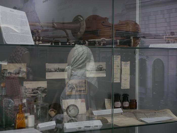 Eletik alera, Europako hizku 101 1759330662389