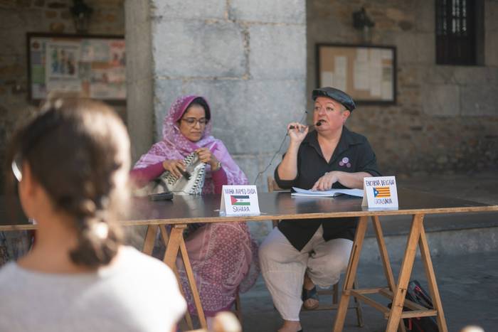 Jatorri ezberdinetako emakum 6 1760897360696