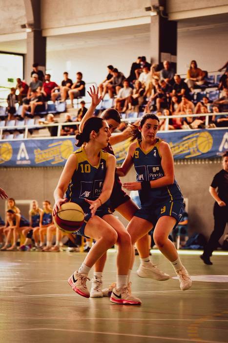 Zaraobe Saskibaloi Taldea bi 84 1748266194883