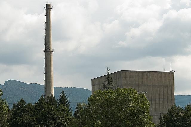 Urduñako Udalak udalerria Garoñako zentrala ixteko planean sartzea gura du