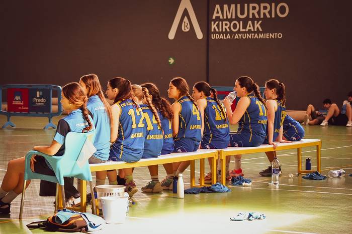 Zaraobe Saskibaloi Taldea bi 87 1748266198753