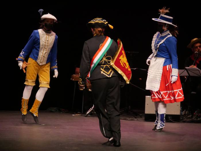 Aiara Dantza Taldearen "Arat 80 1614450513103