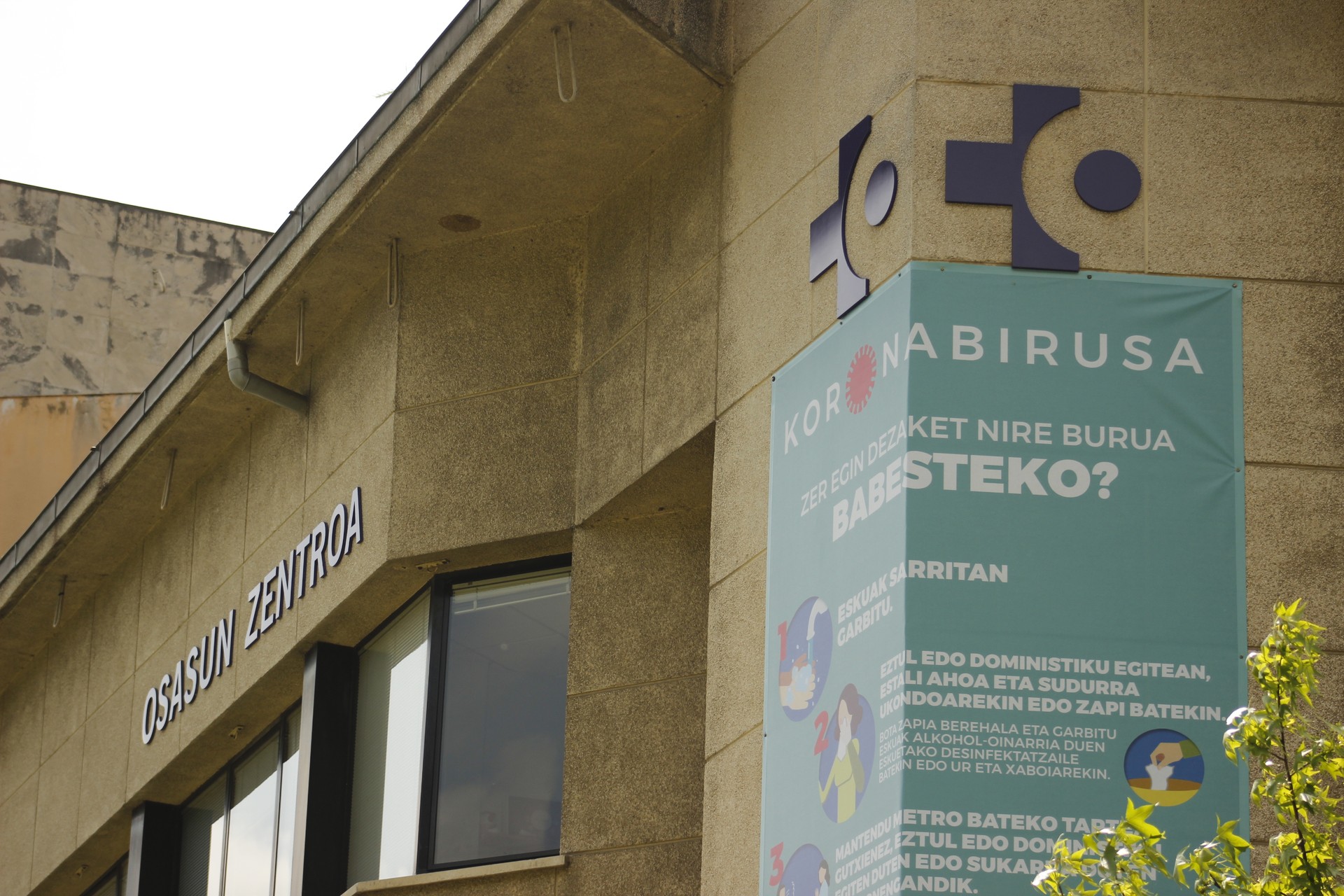 Koronabirusaren 22 positibo agertu ziren atzo Aiaraldean, 11 Laudion