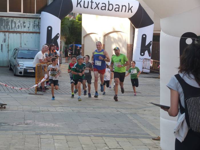 Haur zein helduek izan zuten 354 1538429928441