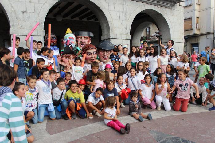 Txupina jaurtita hasi dira O 37 1504206423279