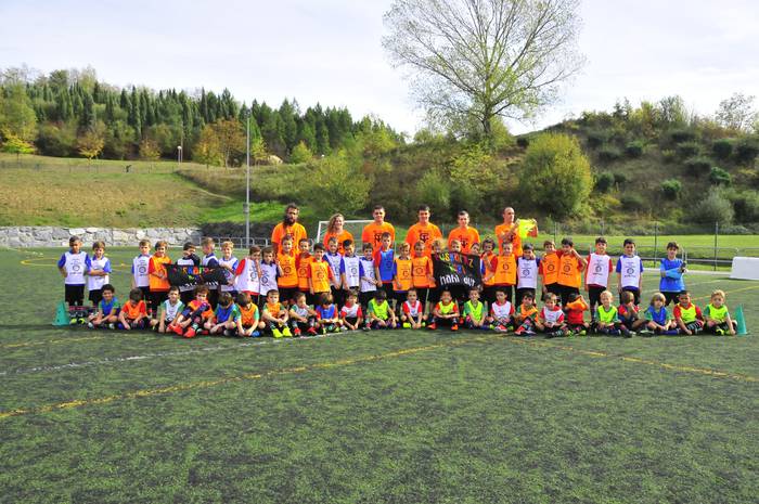 Arabako II. Euskarazko Futbol Topaketa, kirolean hizkuntzaren joko zelaia handitzeko abiapuntu
