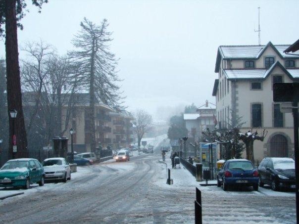 Araba mendebaldeko errepideak garbitu eta mantentzen dituzten langileek greba deitu dute