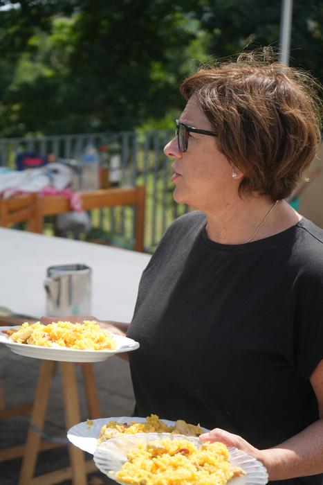 Zuhatzako jaietan paella iza 25 1753009912921