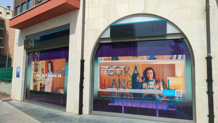 Tubos Reunidoseko bi langile 22 1776453839180