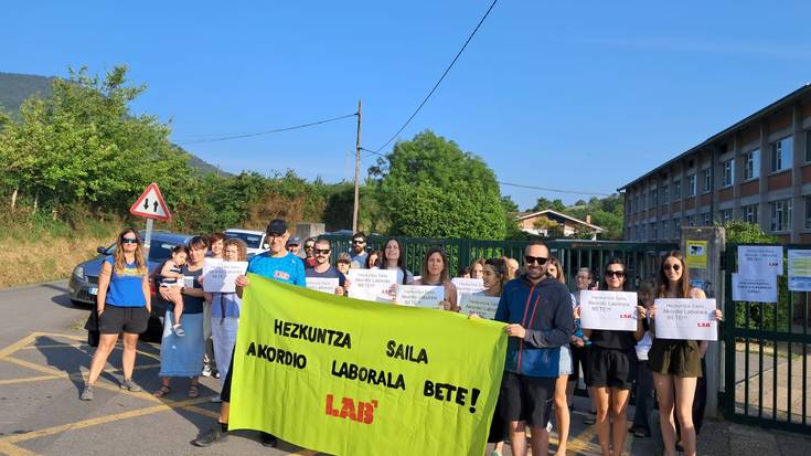Elkarretaratzeak Laudio eta Aresketa Ikastoletan, Hezkuntza Sailak "hitzartutakoa bete" dezan