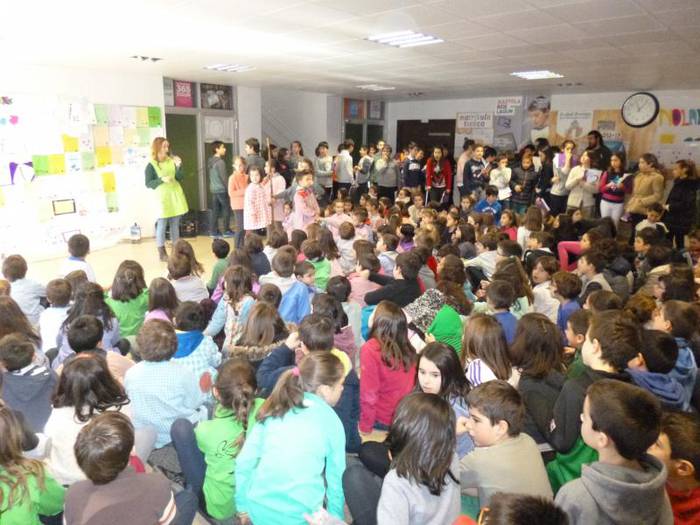 Euskararen Urrezko Makila bi 14 1487252181225