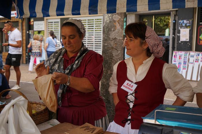 Baserritar Eguneko saltokiek 23 1756468993869