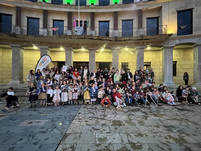 Agate Deunaren bezperak adin 47 1770303090184