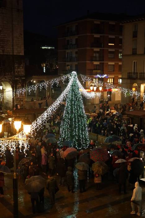 Piztu dira "Herri Eguberriak 5 1766167118220