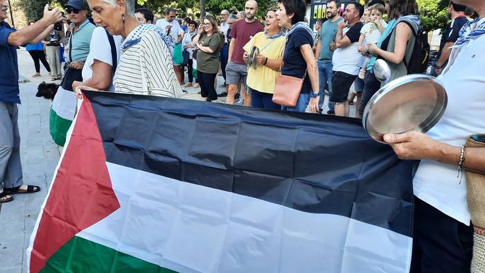 Palestinaren aldeko burrunba 15 1757102604524