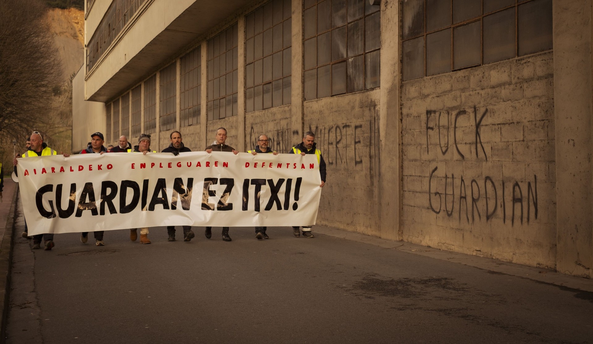 "Azken eskaintza" egin die Guardianek Laudioko langileei eta hauek uko egin diote