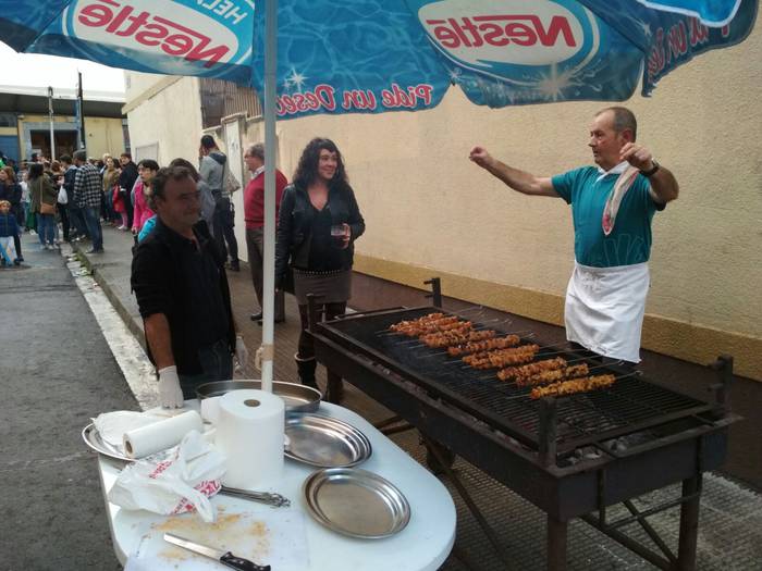 Inoiz baino jende gehiago bi 13 1505589941704