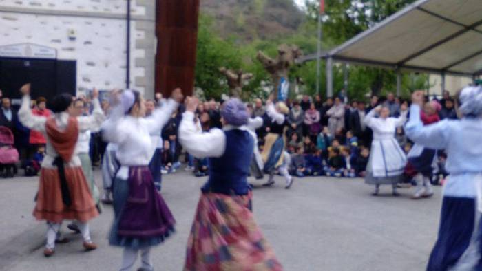 Dantza eta musika artean has 13 1524868783172