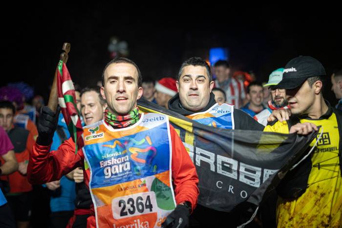 Ehunka lagun atera ditu Korr 22 1774596766042