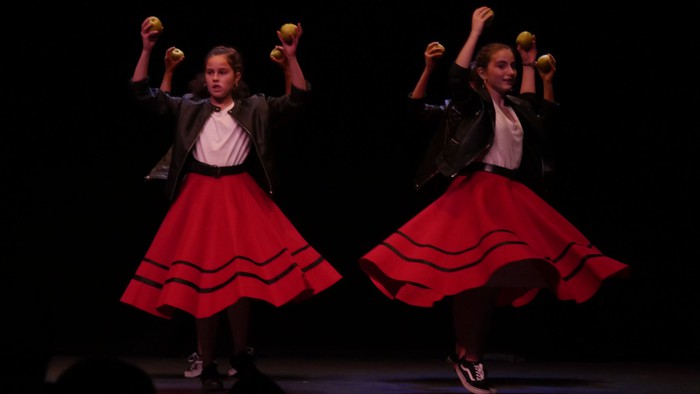 Dantza, musika eta jantzi koktel freskagarria eskaini du Aiara Dantza Taldeak, bigarren urtez jarraian - 1