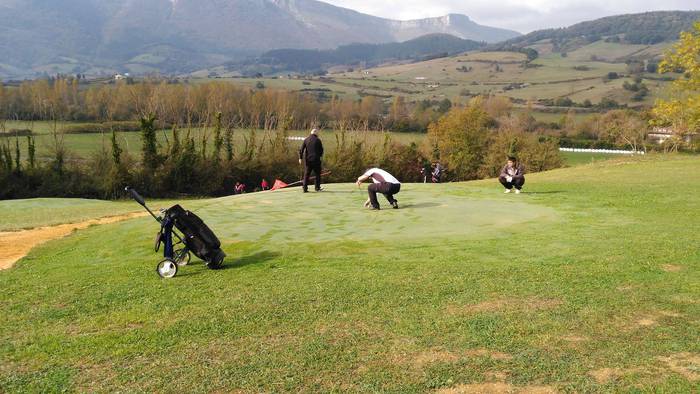 Pitch & Putt txapelketa buru 4 1509383807913