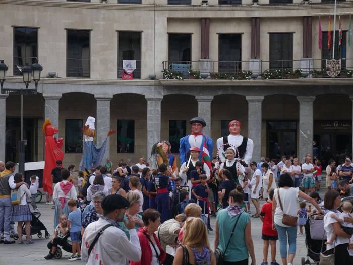 Dantza eta sua uztartu zitue 48 1661604274438