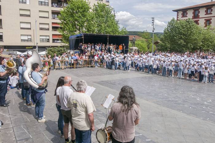 Ehunka ikaslek danbor hotsek 2 1777043643937