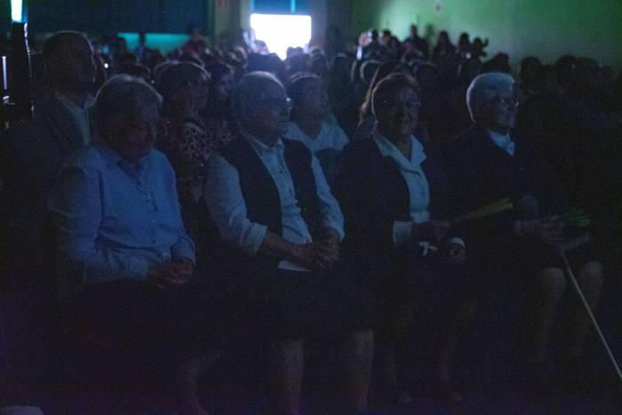 Agur jendetsu eta hunkigarri 23 1759073087597