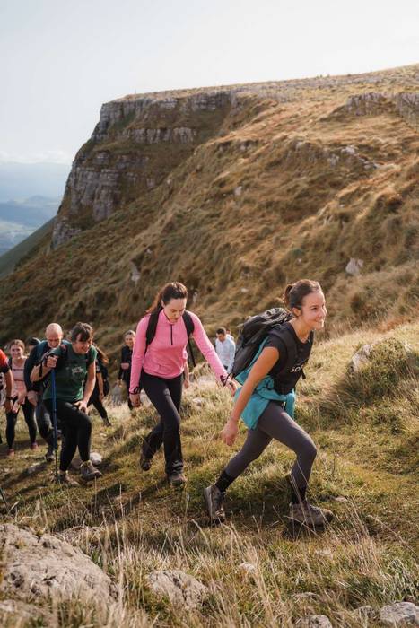 Gorobel Ibilaldiak ehuna men 66 1762257289557