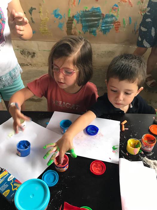 Lagun giroan ospatu dute Lar 8 1565282097128