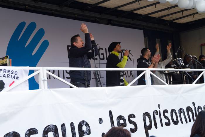 Eskualdeko hainbat lagunek p 6 1513250866600