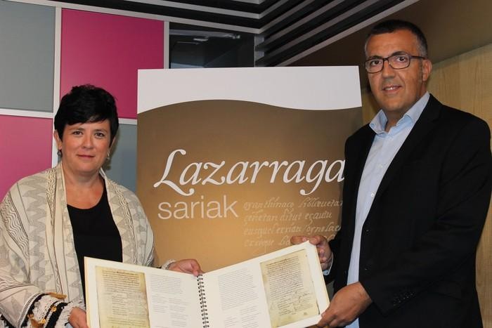 Azaroan banatuko dira Lazarraga sariak, euskara arlo sozioekonomikoan erabiltzeagatik