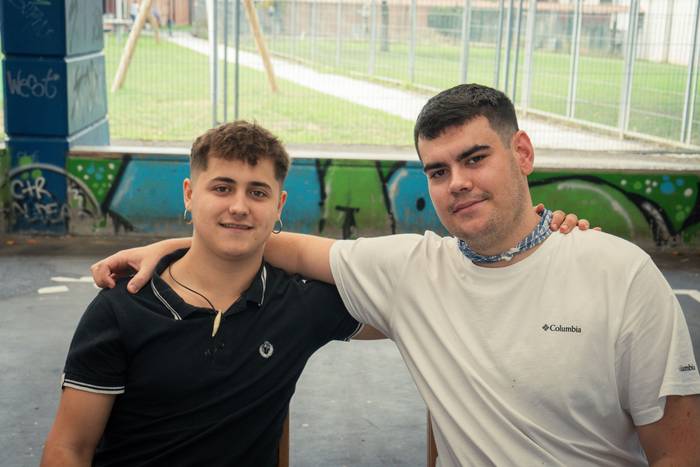 Ehunka lagun bildu dituzte j 127 1757018689624