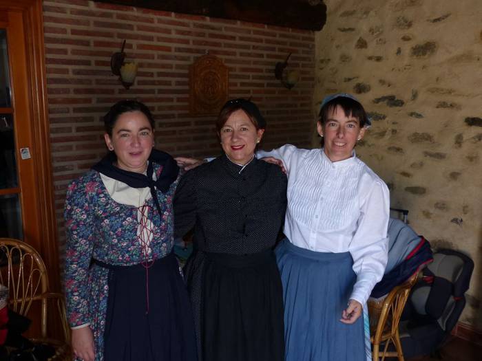 Auzokide ugarik hartu zuten  106 1506367014589