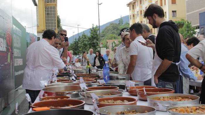 Su gozotan igaro dute goiza  11 1503153073975