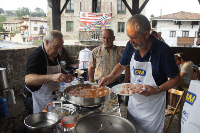 Pilota, gastronomia eta musi 21 1502907847312