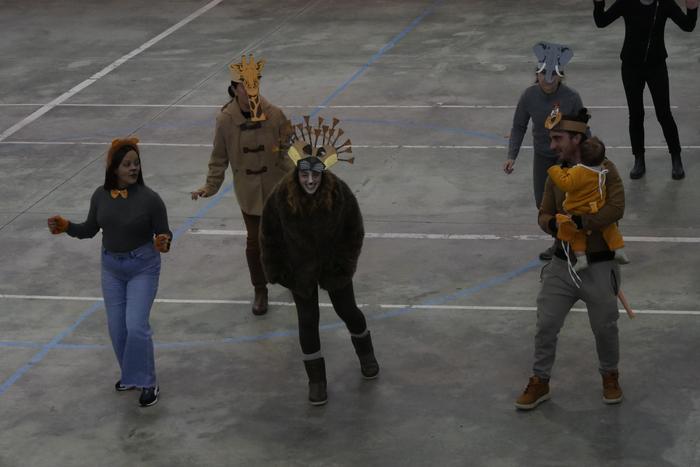 Desfilerik gabe, baina dantz 61 1770997235799