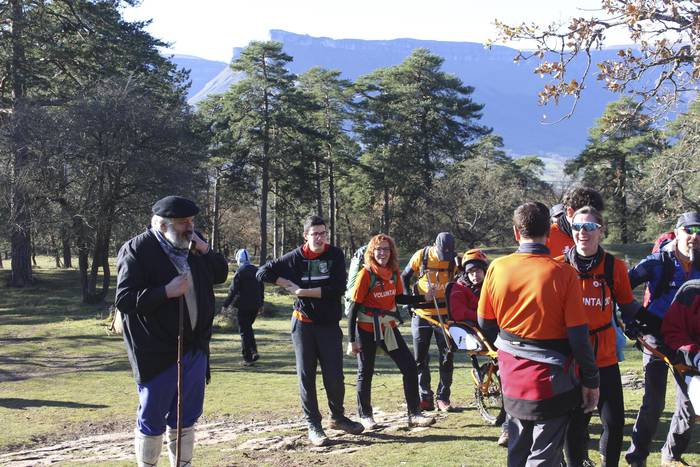 400 lagunen laguntzaz Babio  35 1514122888660