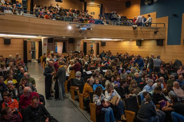 Otsoa hizpide, jendetza elka 1 1765570129849